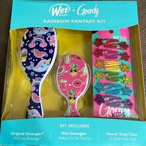 NWT Kid’s Wet Brush + Goody Hair Set